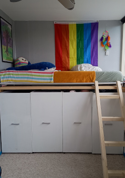 Bergruimte onder bed